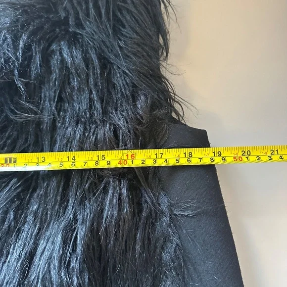 Theory Nyma Shaggy Long Vest in Black Faux Fur | Size Small - Picture 8 of 9